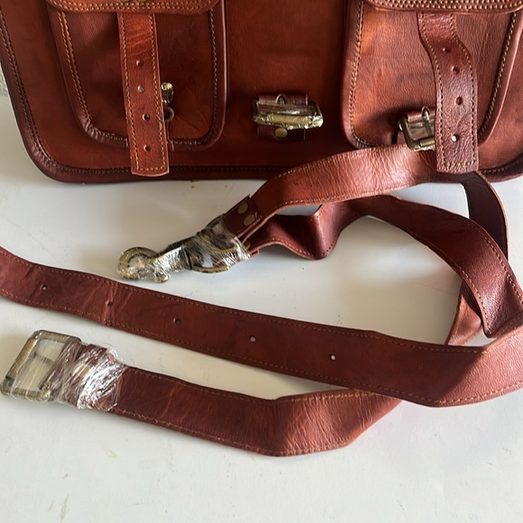 New never used 12 x 16“Cuero vintage looking laptop/briefcase - Picture 5 of 7